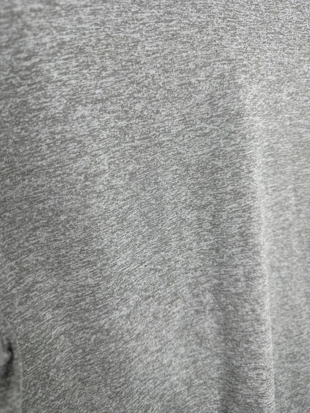 Fabletics Shirt Mens Medium Gray Raglan Short Sleeve Athletic Workout Gym Tee - Picture 2 of 5